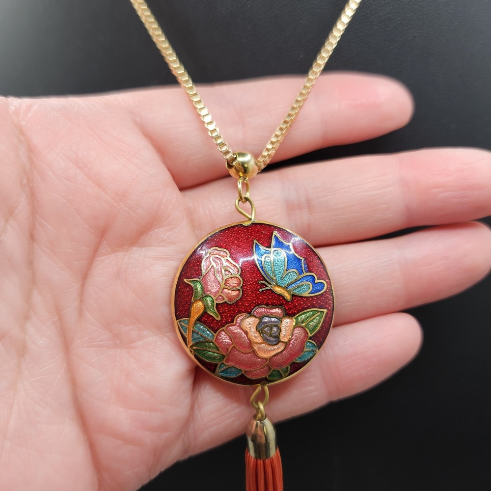 Vintage Cloisonne Pendant Necklace Enamel Red Floral Butterfly Tassel Gold‎ Tone
